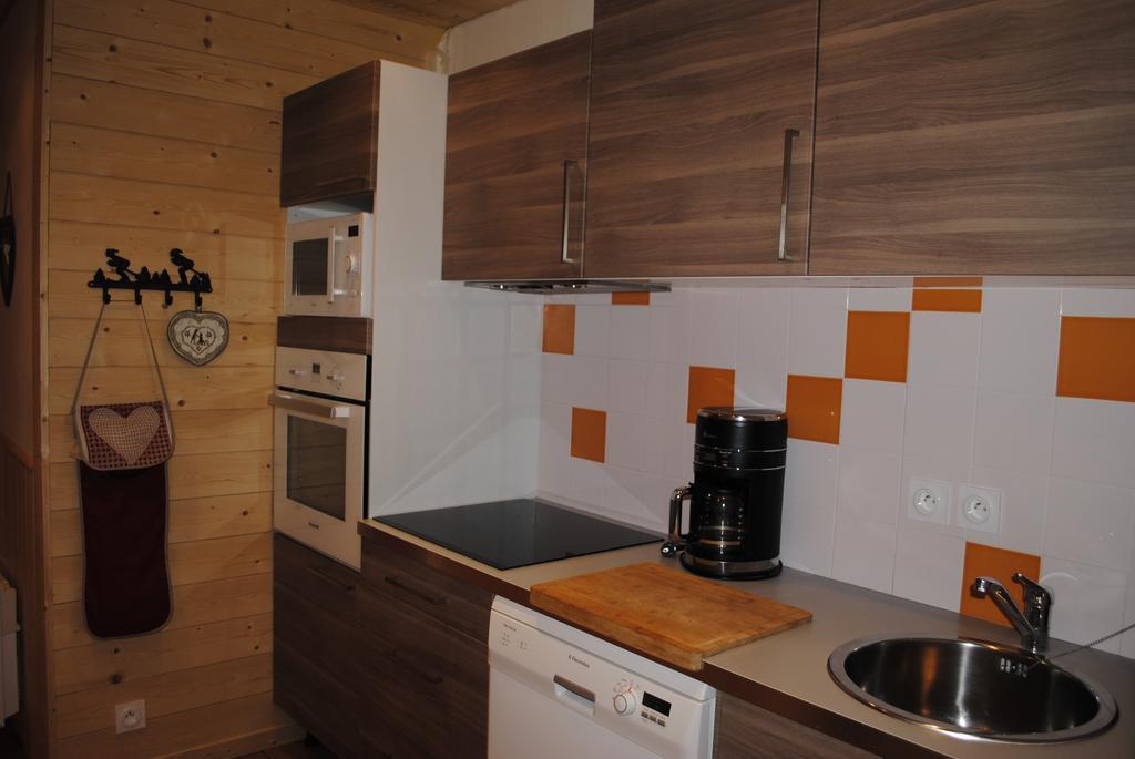 La Joubarde Apartment Lanslevillard Room photo